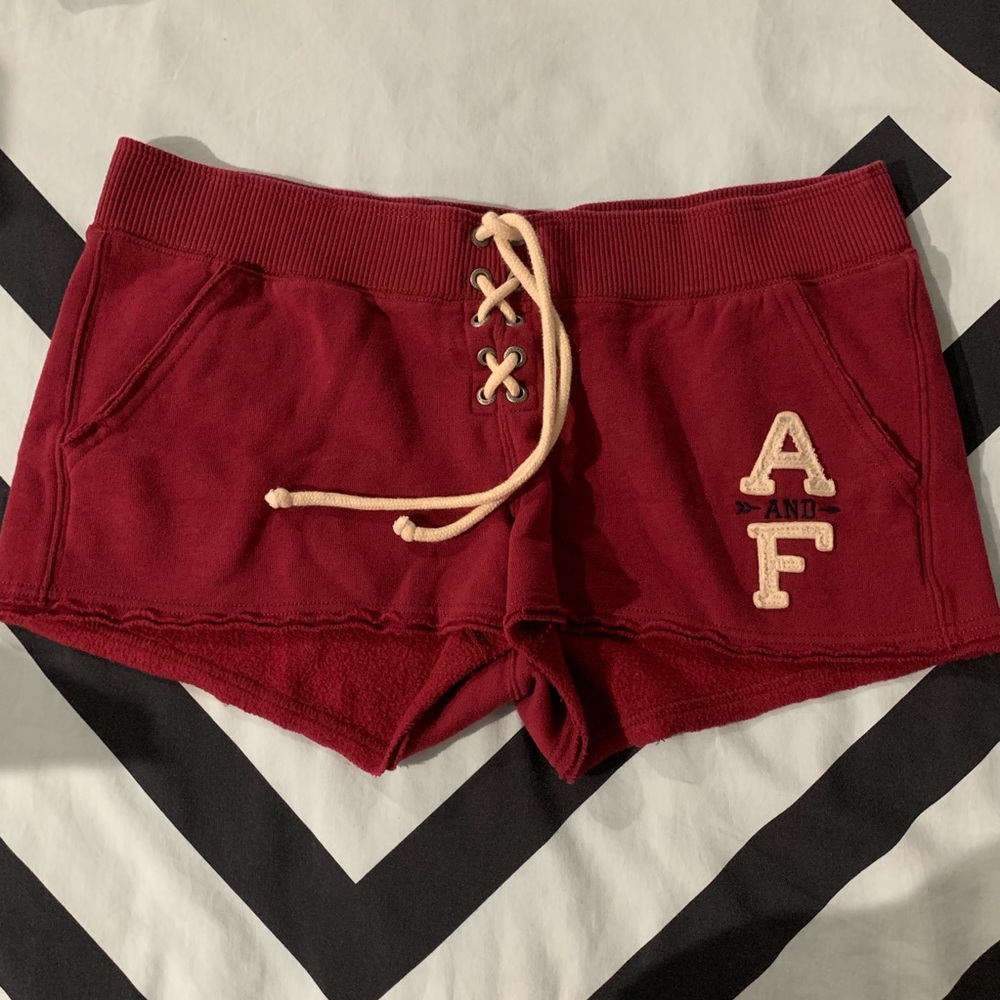Soft Abercrombie & Fitch shorts - comfy casual